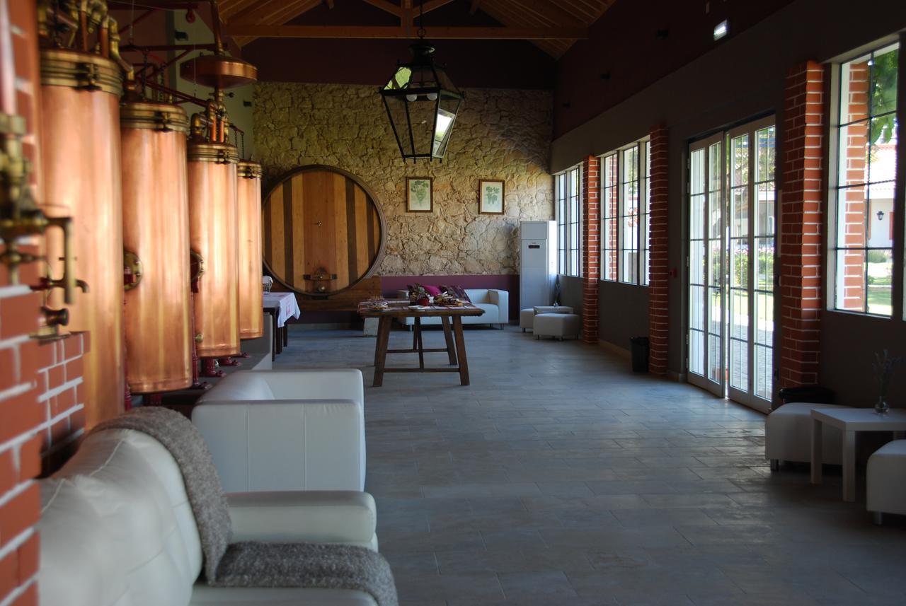 Quinta Da Torre - Casas De Campo Bed and Breakfast Alenquer Esterno foto